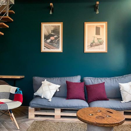 Charming Attic Apartment With Balcony & Swimming Pool Десенцано дел Гарда Екстериор снимка