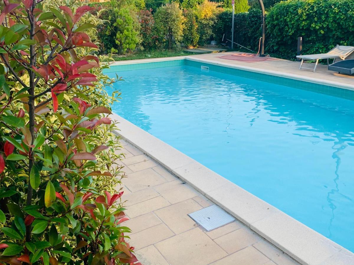 Charming Attic Apartment With Balcony & Swimming Pool Десенцано дел Гарда Екстериор снимка