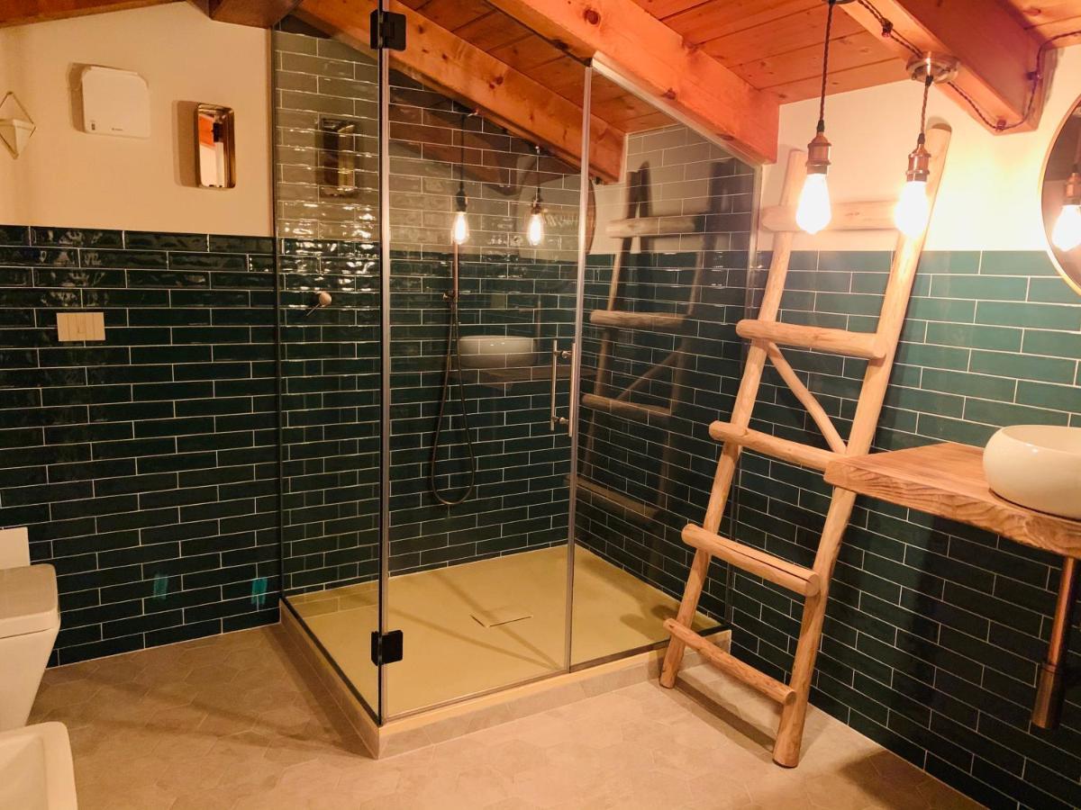 Charming Attic Apartment With Balcony & Swimming Pool Десенцано дел Гарда Екстериор снимка