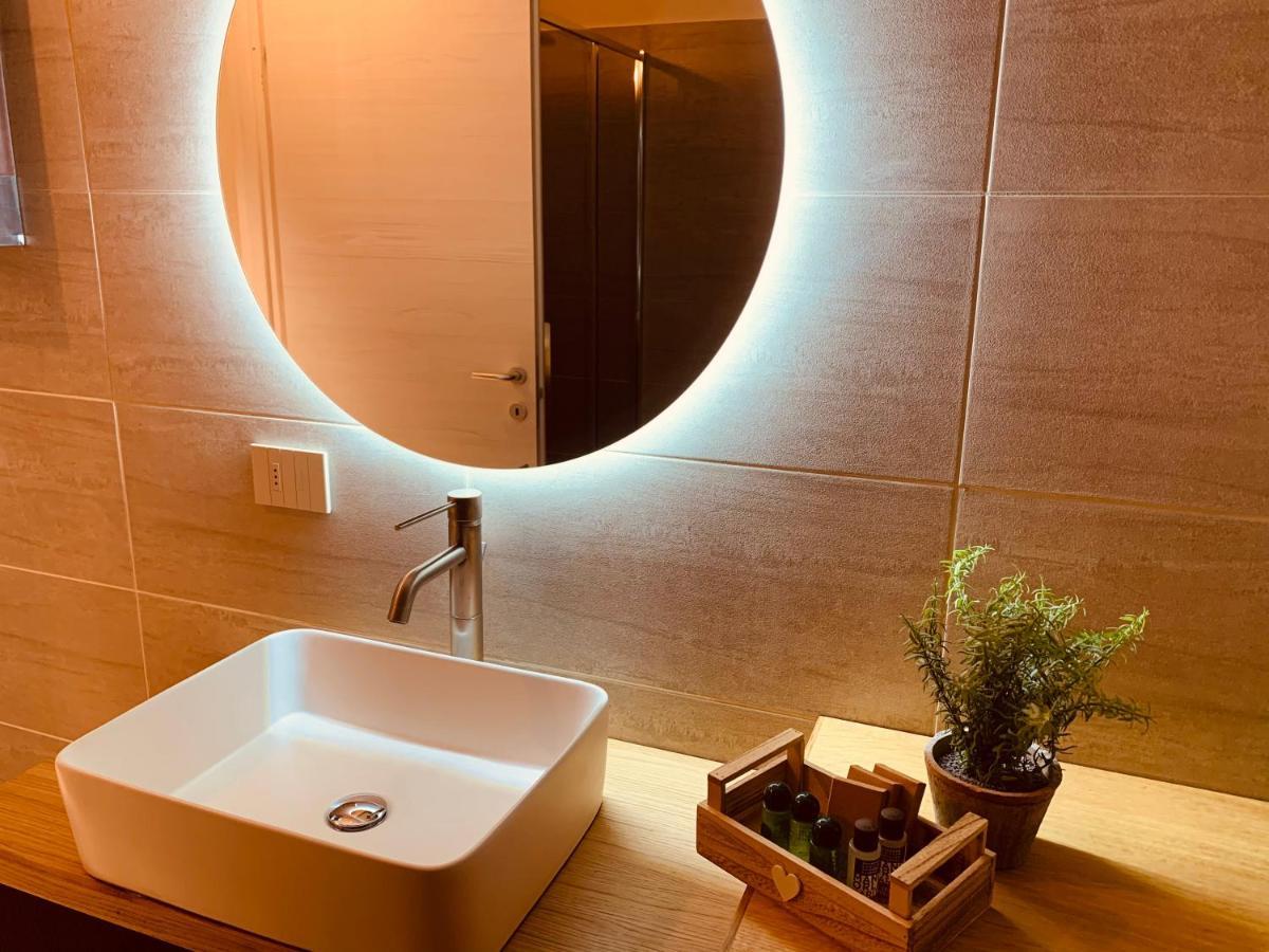Charming Attic Apartment With Balcony & Swimming Pool Десенцано дел Гарда Екстериор снимка