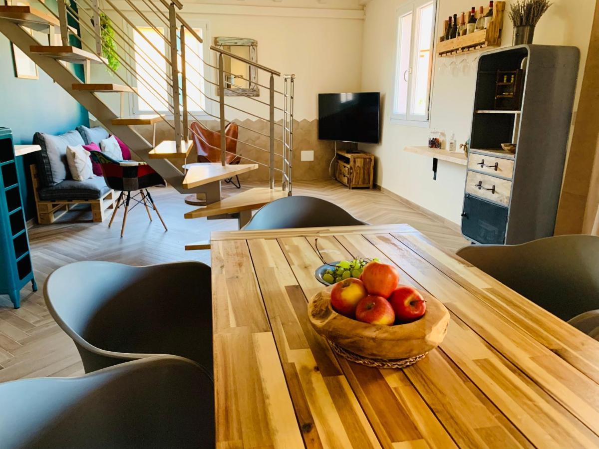 Charming Attic Apartment With Balcony & Swimming Pool Десенцано дел Гарда Екстериор снимка