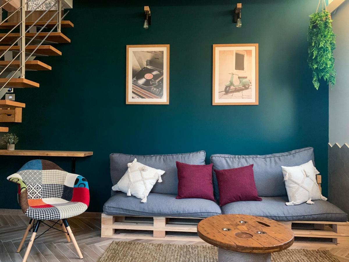 Charming Attic Apartment With Balcony & Swimming Pool Десенцано дел Гарда Екстериор снимка